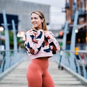 Pink/navy camp cropped sweatshirt